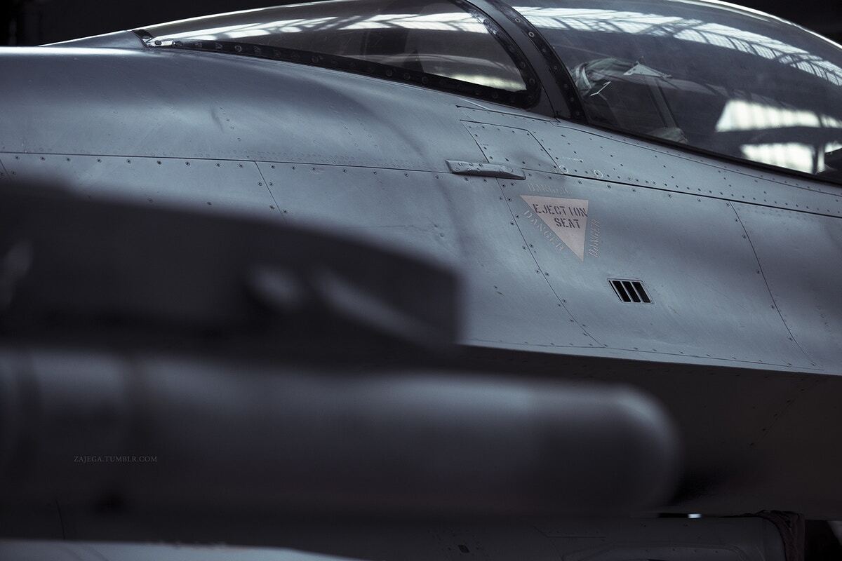 1581778101 etienne zajega photographer aviation air plane military army weapon armament belgium belgique 1 1167677
