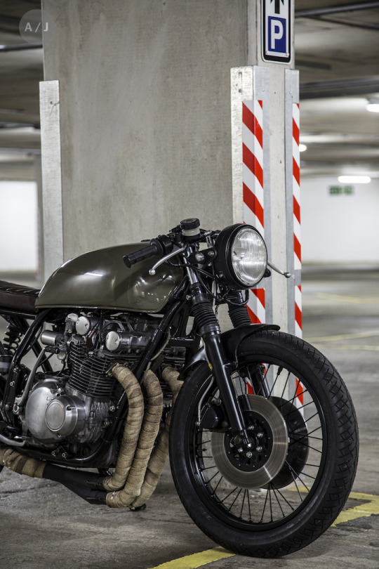 GS750 Brat