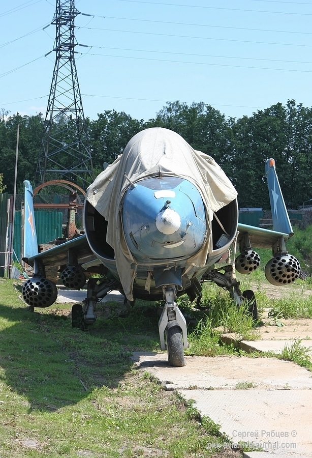 Khodynplanes001 12
