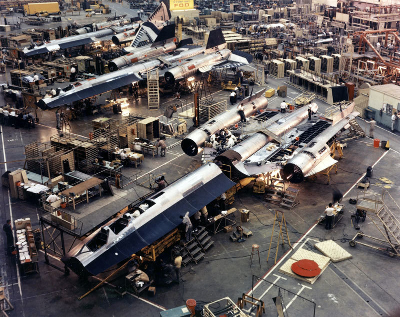 SR71 factoryfloor Skunk Works